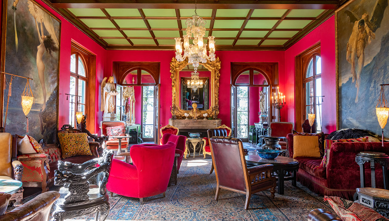 Mansion Salon The Paramour Estate