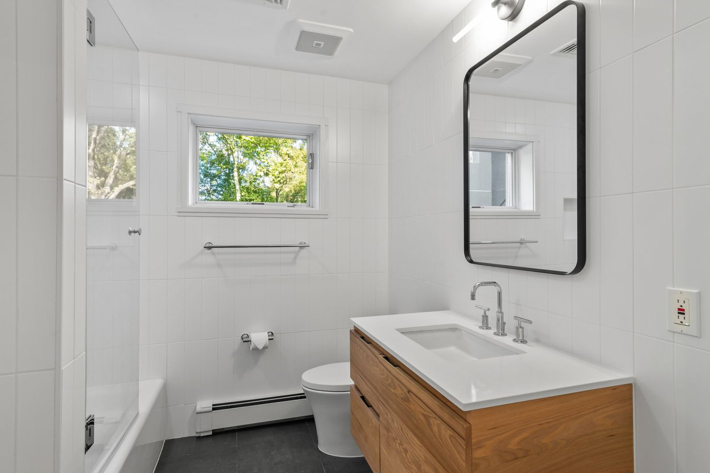 43-web-or-mls-49Millstone_043 Atrium on the Brook