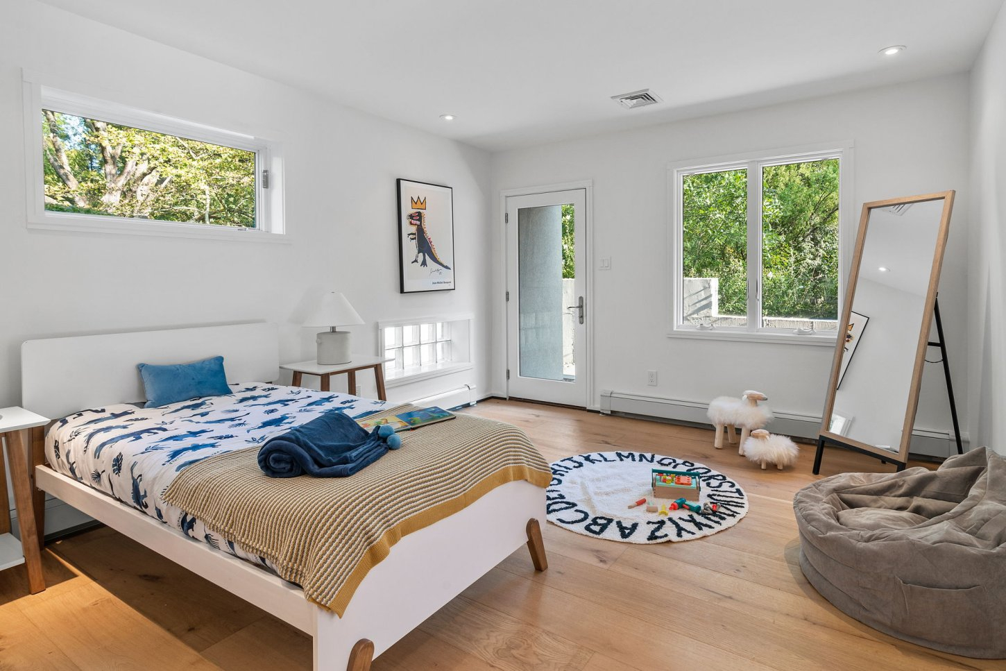 44-web-or-mls-49Millstone_044 Atrium on the Brook