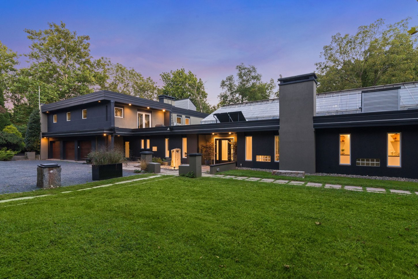 95-web-or-mls-DSC_4055 Atrium on the Brook