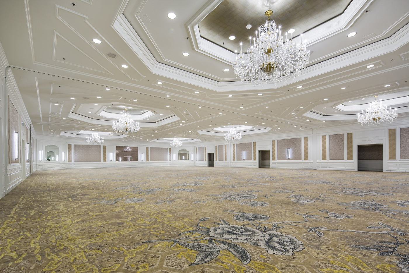 Grand Ballroom_Wide 2 Eau Palm Beach