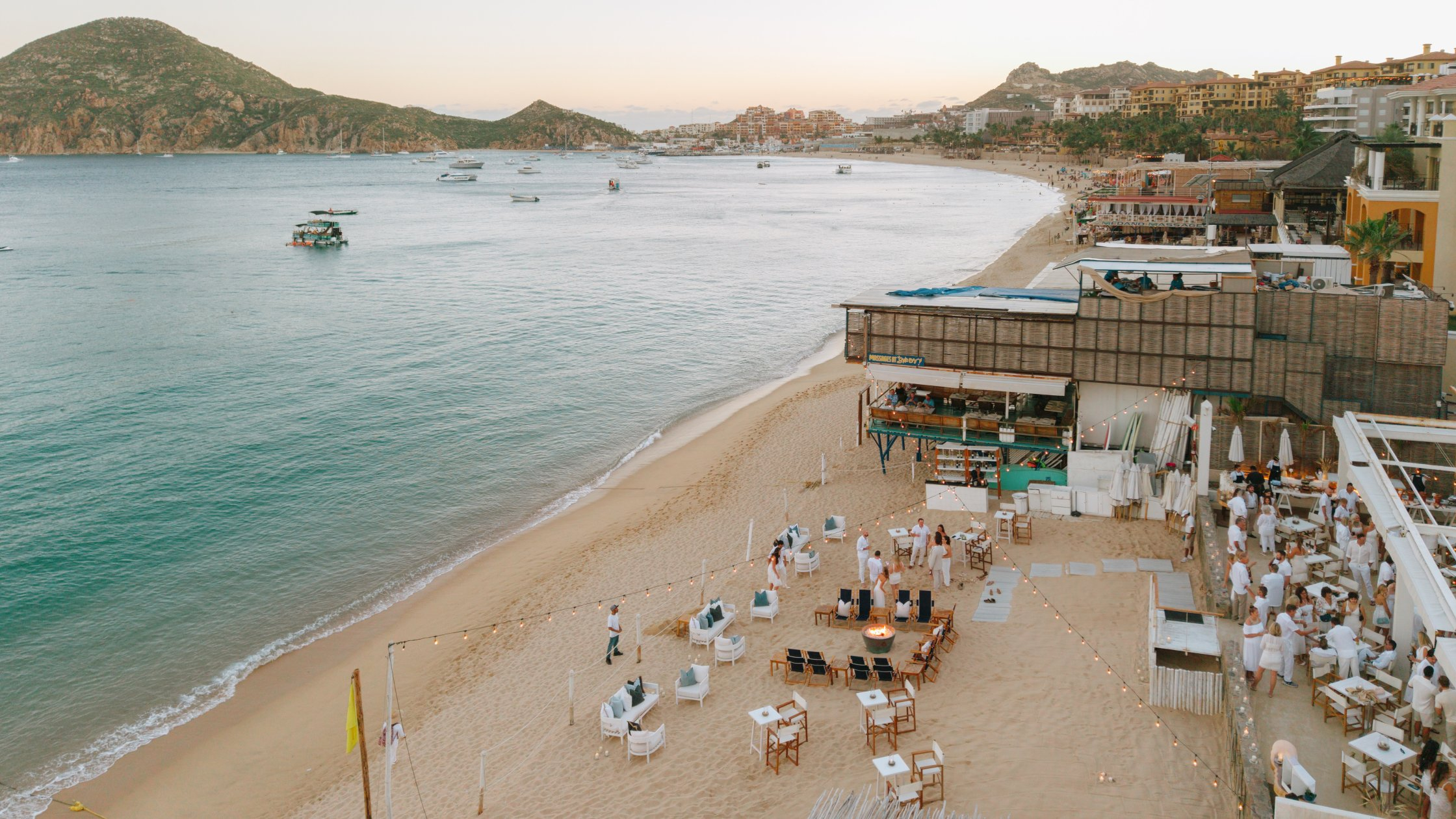 SUR Beach House Los Cabos
