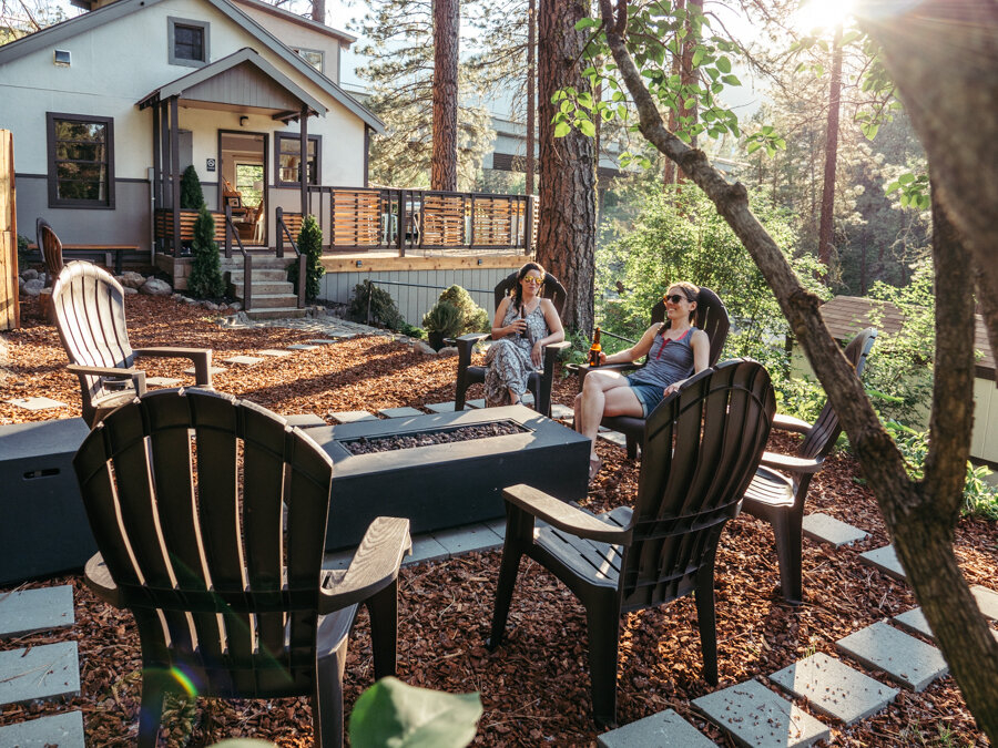 LOGE_Outdoor_Spaces900px-43 LOGE Camps Leavenworth