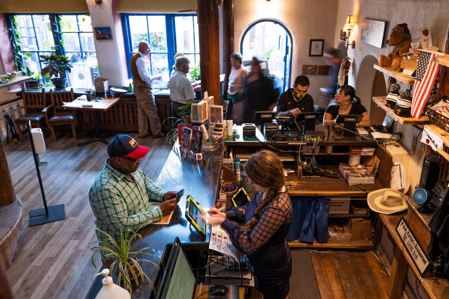 Taos Inn - Lobby - 01 Taos Inn