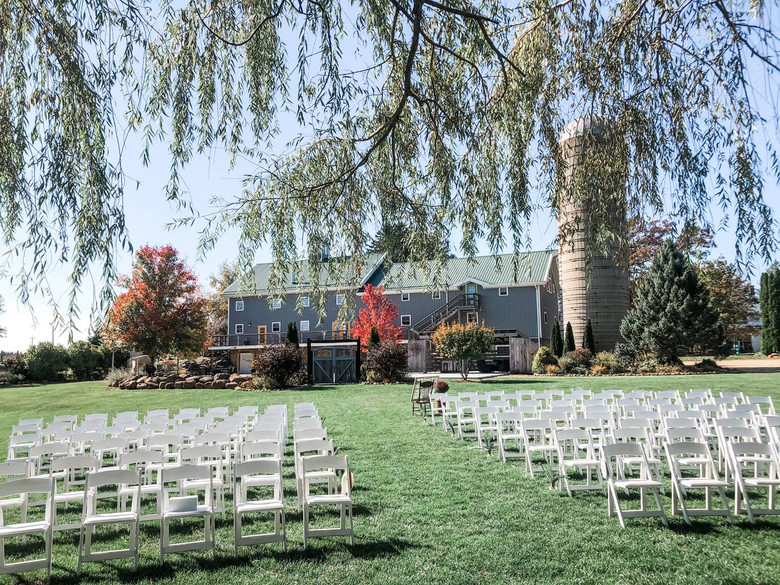 1066323-46140-l-67123AbaPAvE Harvest Moon Pond