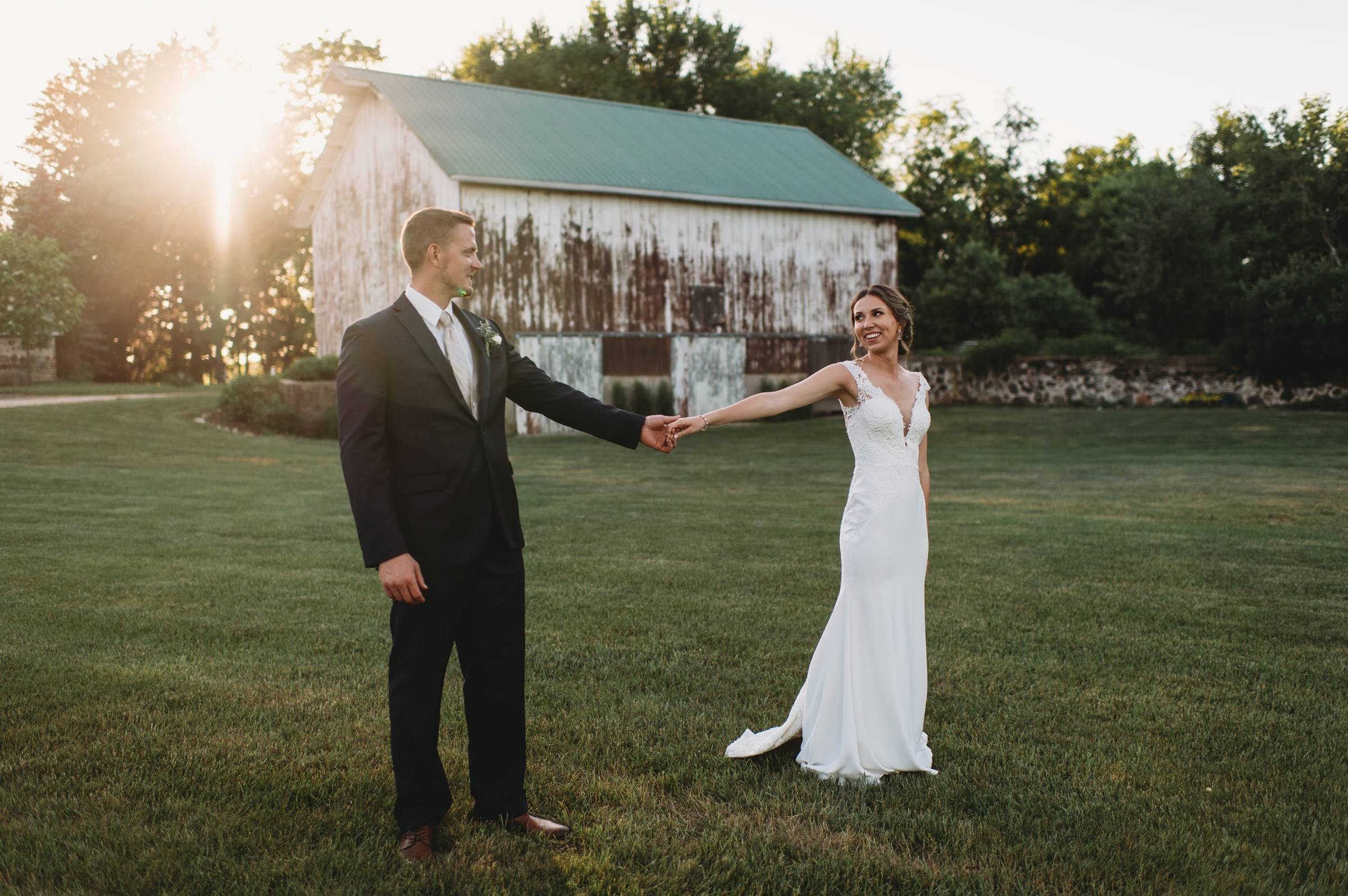 1094736-46140-l-45780RyvAMYR Harvest Moon Pond