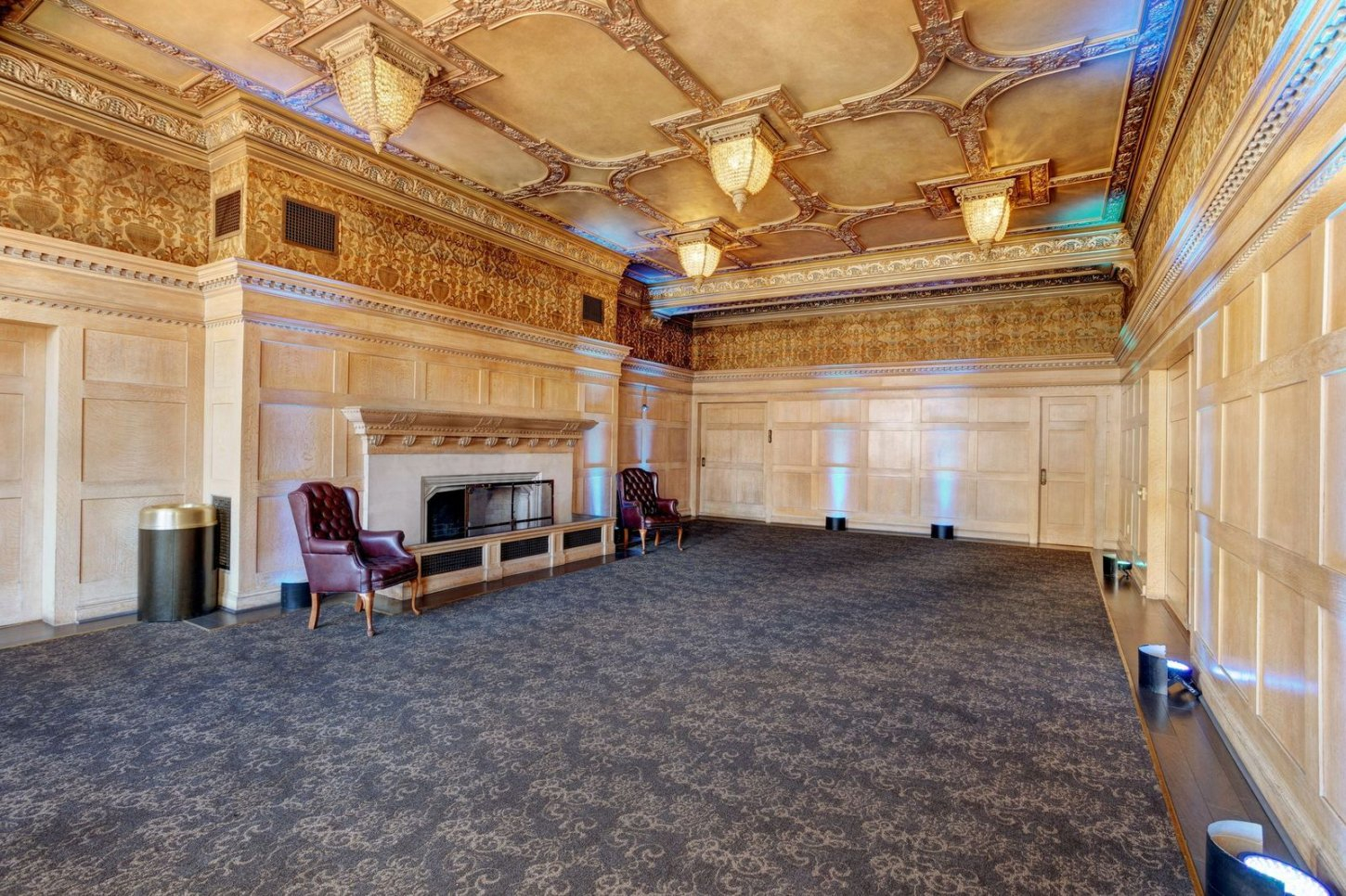 nBJvofyg The Lodge at The Regency Center