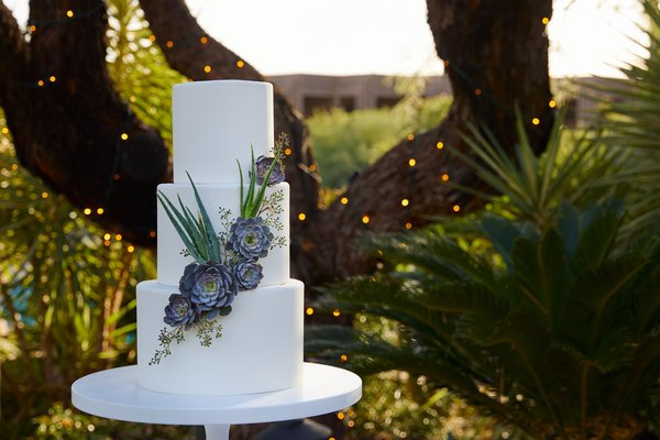 143663014_Wedding Cake 1_600x400 Loews Coral Gables Hotel