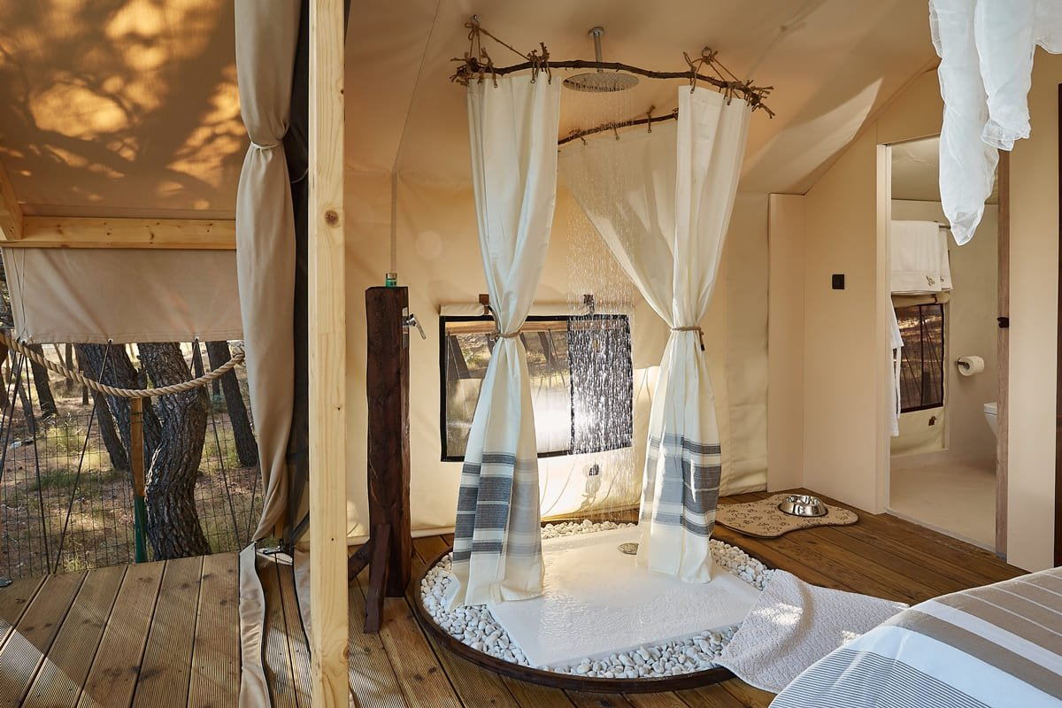 world-of-glamping-abeille-maison-tent-20 Abeille Maison Glamping Resort Zlatni Rat
