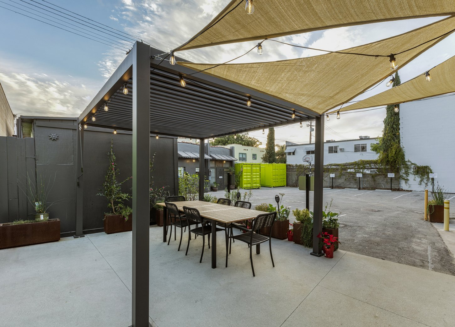 Intension Design LA HQ_22 52SIXTY