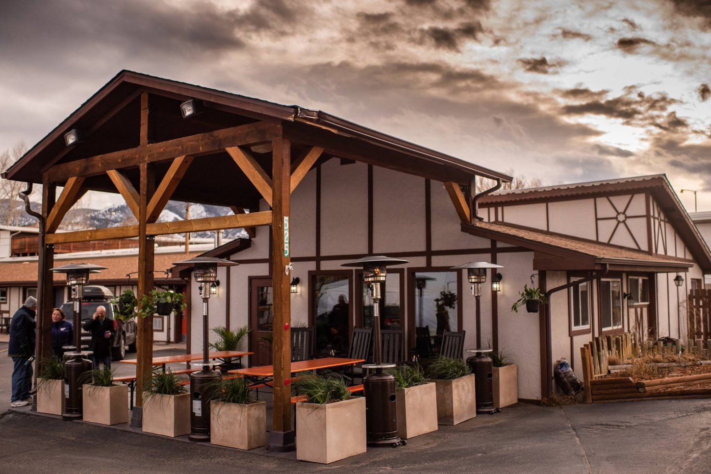 Exterior - 003 Loyal Duke Lodge