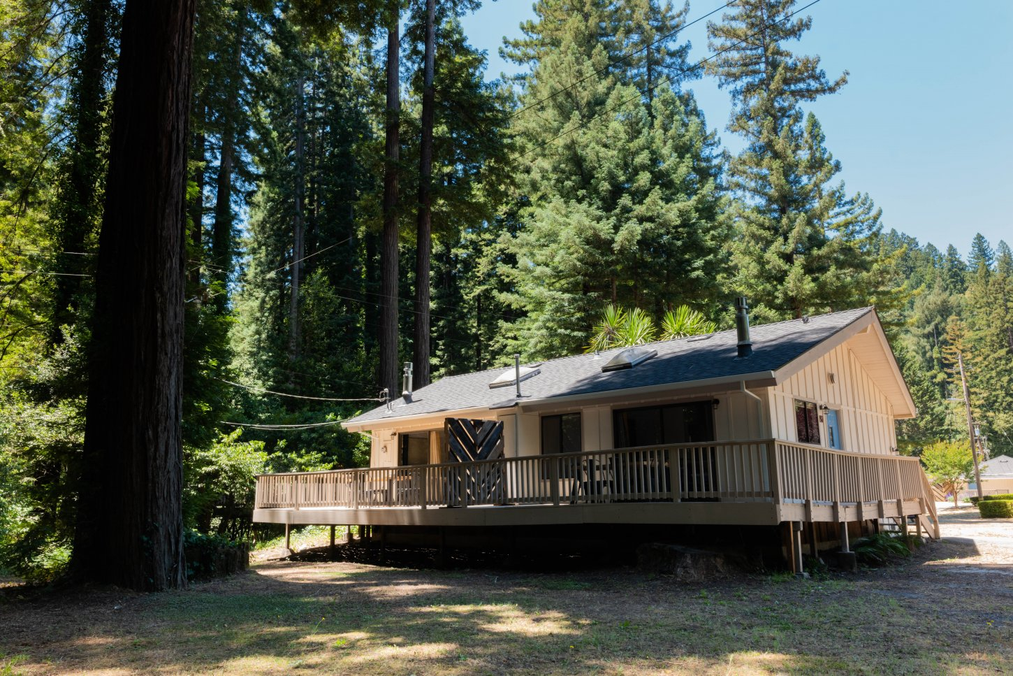 Casa Secoya - Quail Cabin Ext - 04 Casa Secoya