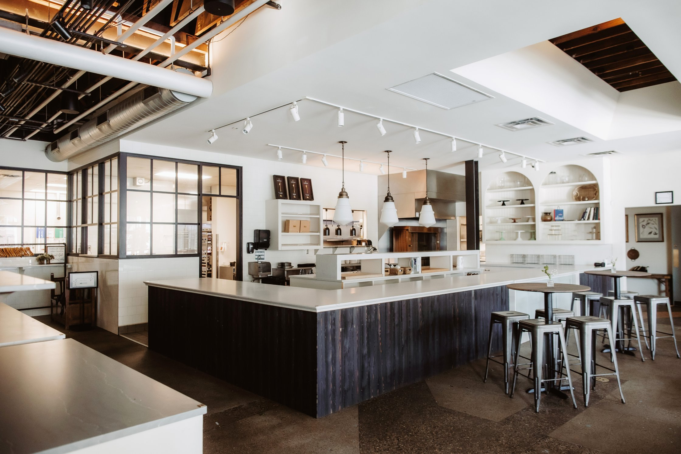 lynlake-015 The Lynhall - No. 2640