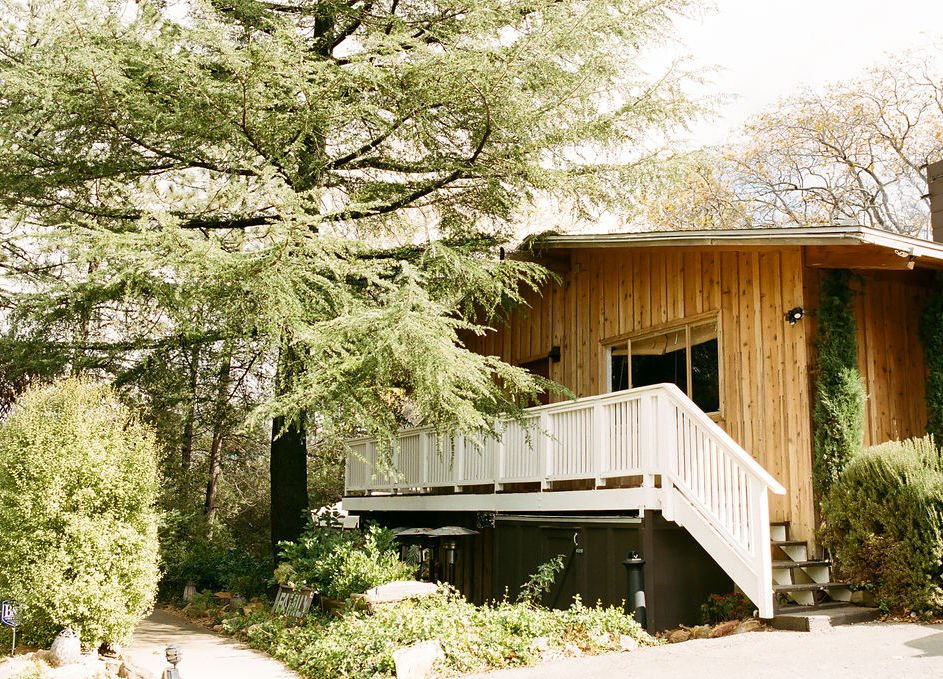 5a1dd4_a8ad9fd716e543bbb2abc9606ae5541e~mv2 Sacred Mountain Julian