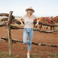 See How This Group Of Influencers Styles Horseback Riding In Hawaii