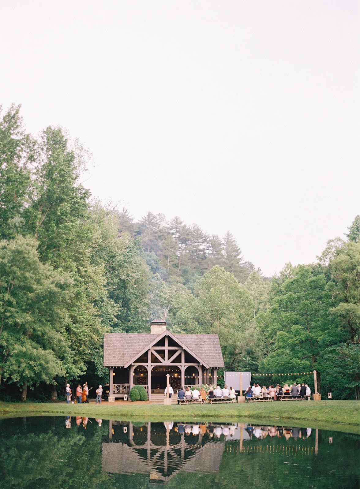 20 Swoon-Worthy Wedding Venues In Tennessee