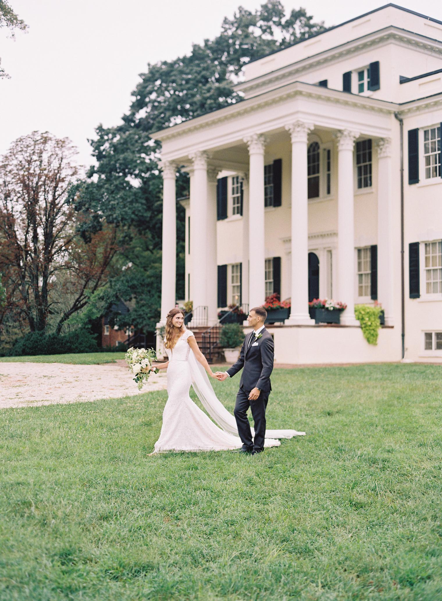 30 Stunning Wedding Venues Across Virginia