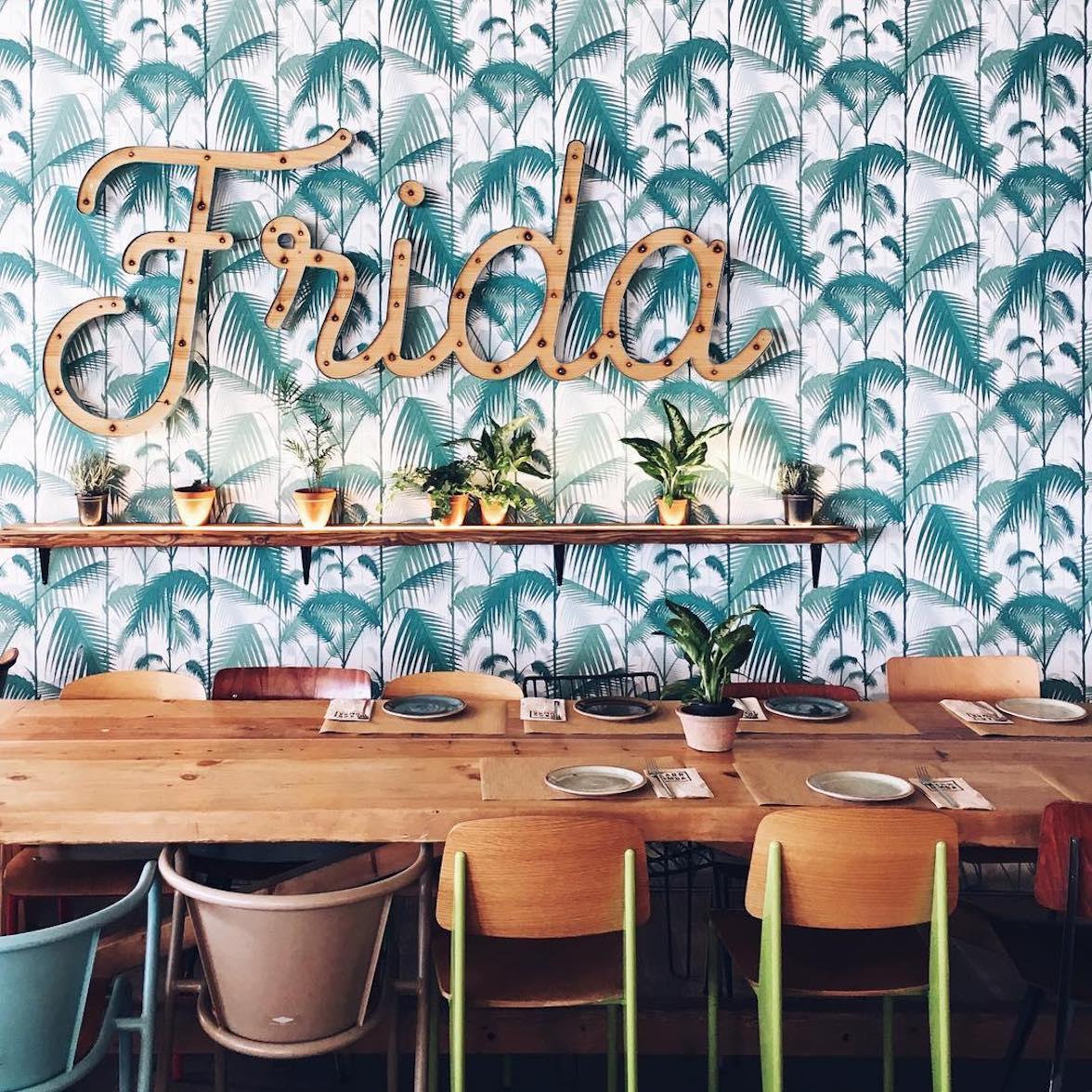 25 Restaurants & Hotels With The Most Beautiful Wallpaper