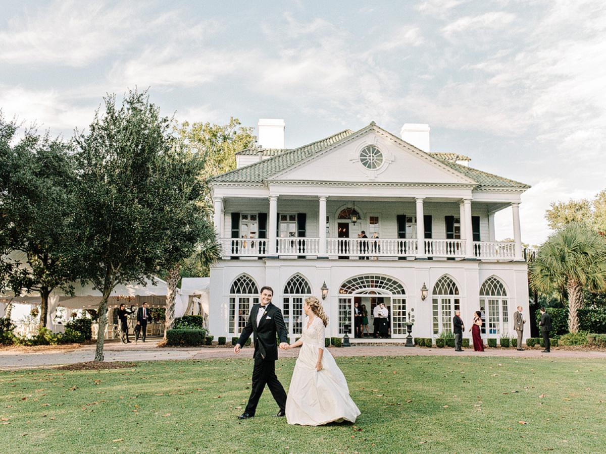 17 of Charleston’s Most Romantic and Historic Wedding Venues