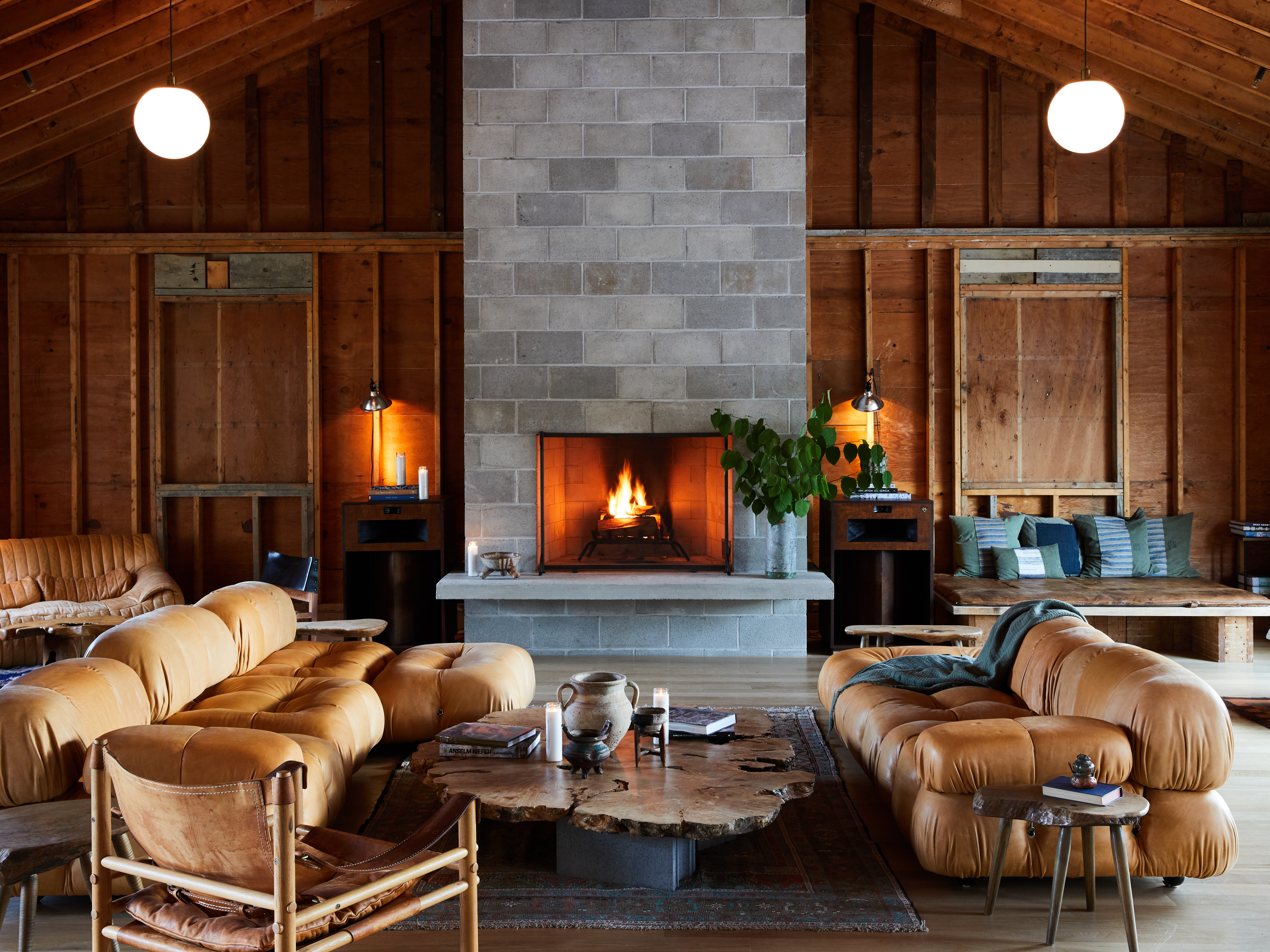 US Fireplaces to Cozy up to This Winter