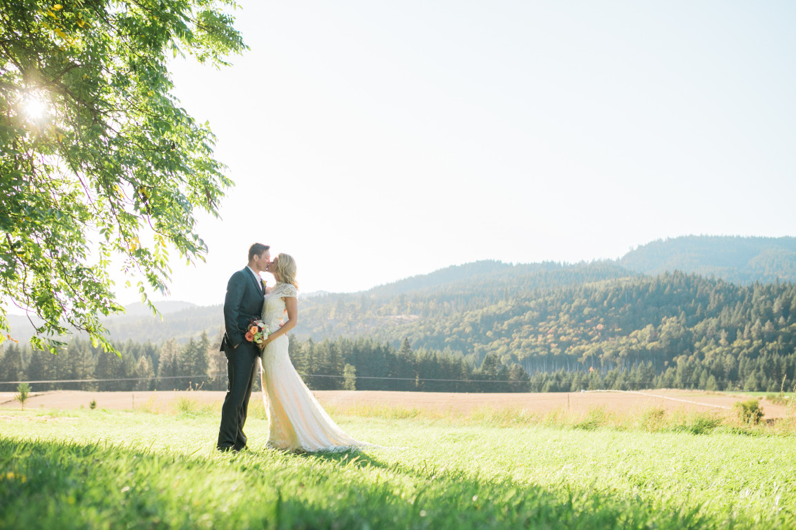 Tin Roof Barn White Salmon, Washington Venue Report