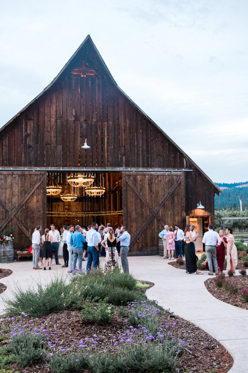 Tin Roof Barn White Salmon, Washington, United States Venue Report